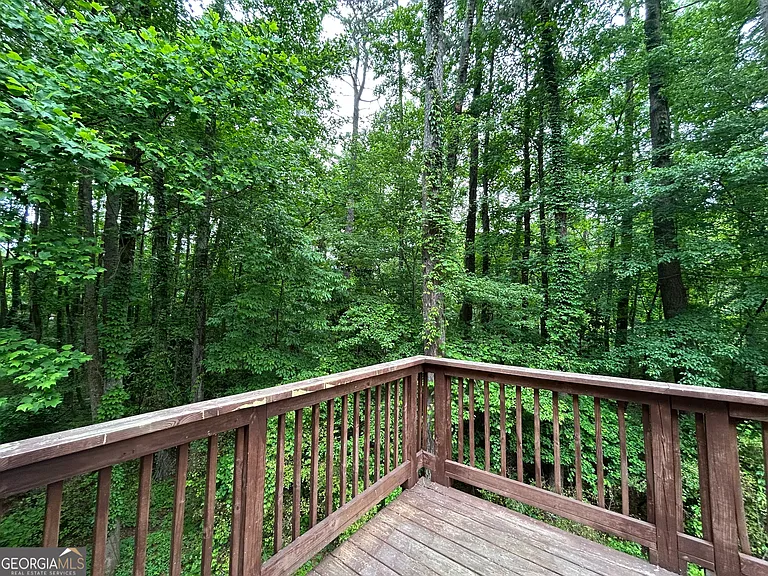 1002 Kathleen Ct — Photo 14
