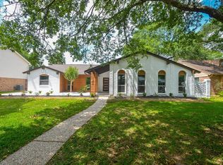 11406 Valley Spring Dr, Houston, TX 77043