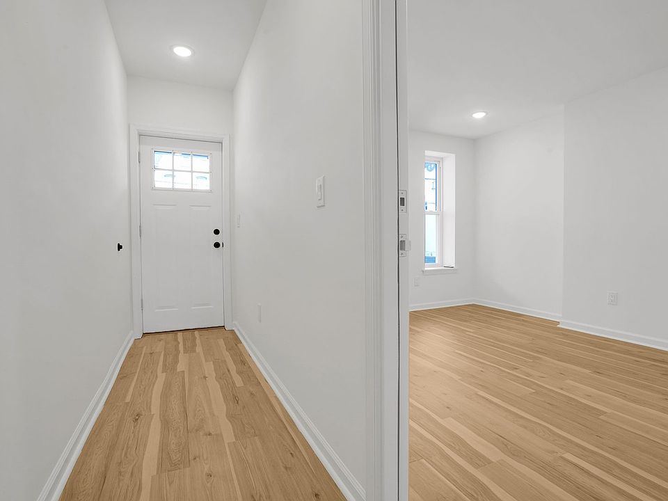 228 Bridge St Spring City PA Zillow