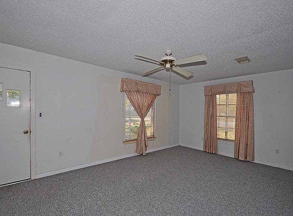 3rd image of 2103 Avenue I
