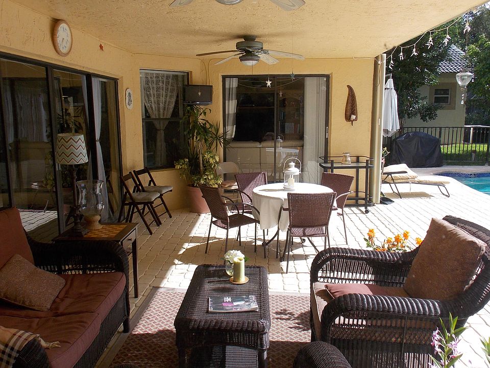 1st image of 2113 Pine Hurst Way