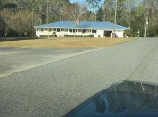 194 Collins St, Lyons, GA 30436