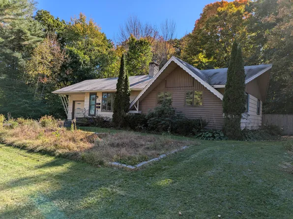 80 Park Street, Farmingdale, ME 04344