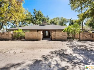 2005 N Harding Ave, Cameron, TX 76520