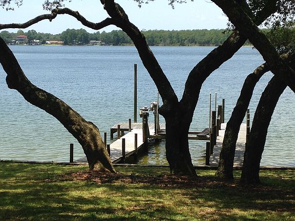 Boat docks with lift