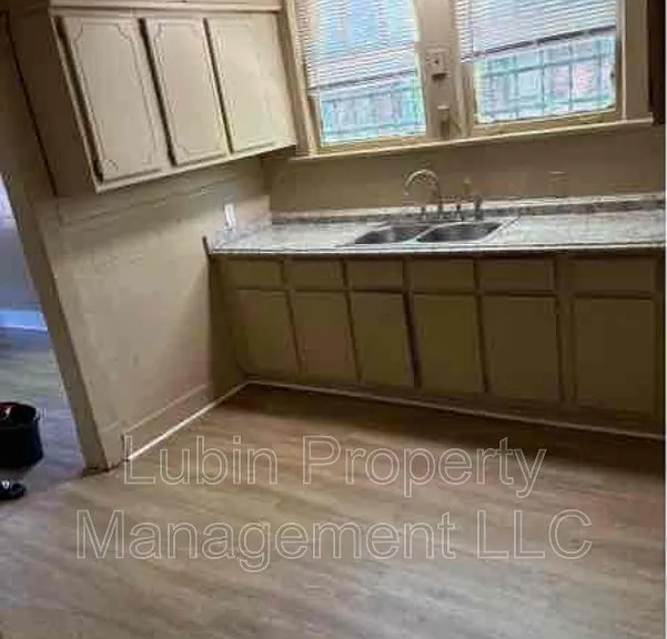 2077 Vollintine Ave — Photo 7