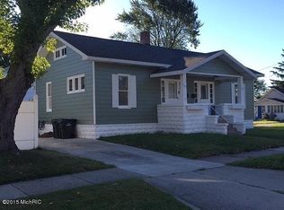 1644 Franklin St, Muskegon, MI 49441