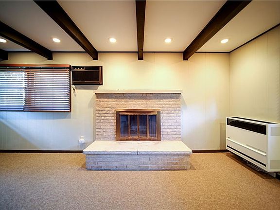 4th image of 24785 Twickenham Dr