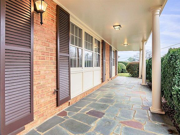 4th image of 2360 Cantle Ln