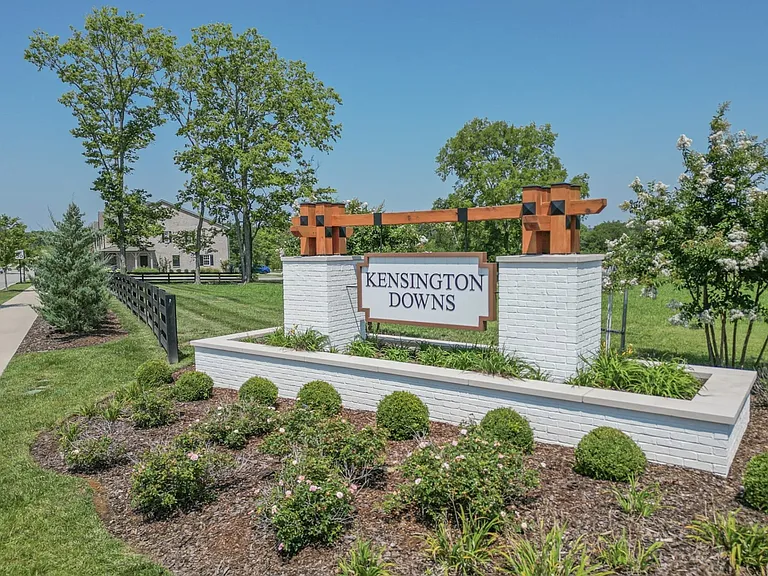 428 Triple Crown Cir — Photo 37