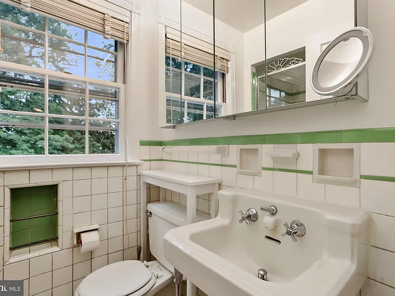 3273 Worthington St NW — Photo 28