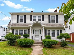 15 Lyndhurst Ave, Providence, RI 02908