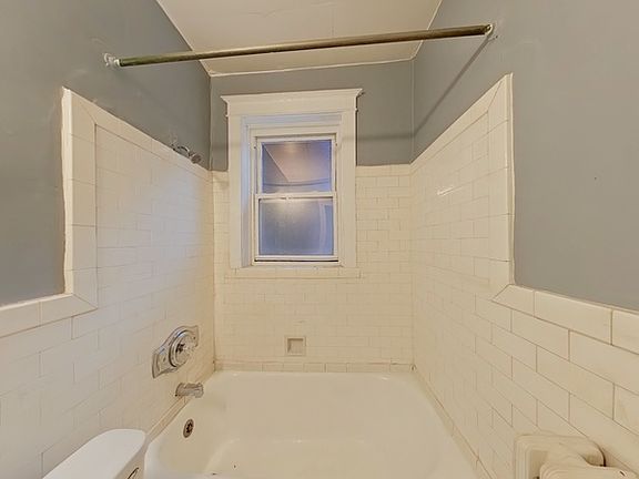 3rd image of 1008 Tamm Ave #1F