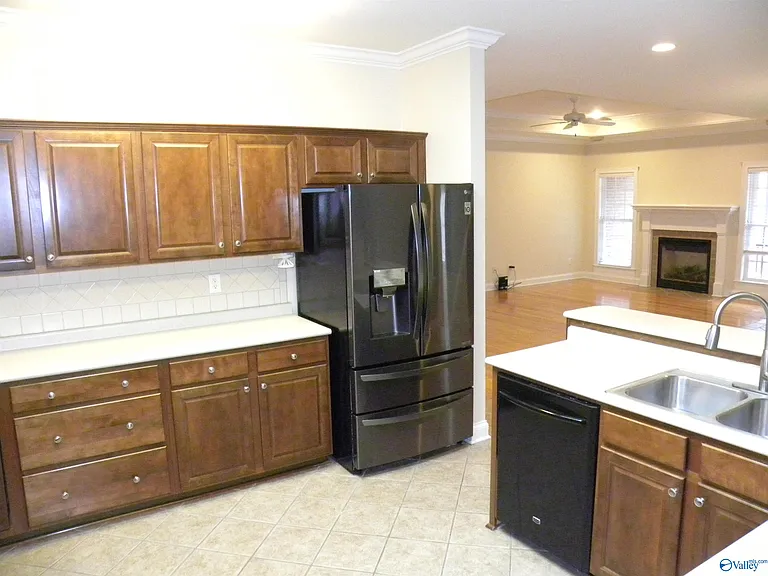 54 Belmont Pl — Photo 19