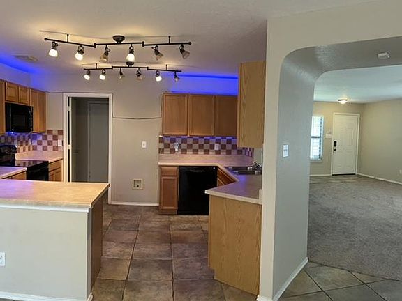 5th image of 9858 Sunset Pl