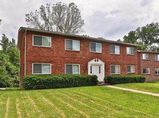 9546 Hyde Park Dr #B, Saint Louis, MO