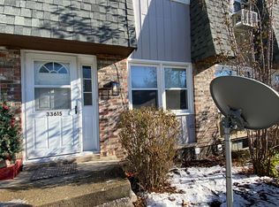 33615 N Evergreen Dr, Grayslake, IL 60030