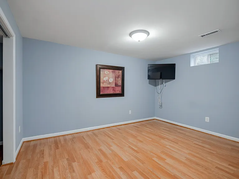 12506 Erroll Ln — Photo 8