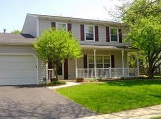 1426 Foxhill Rd, Naperville, IL 60563