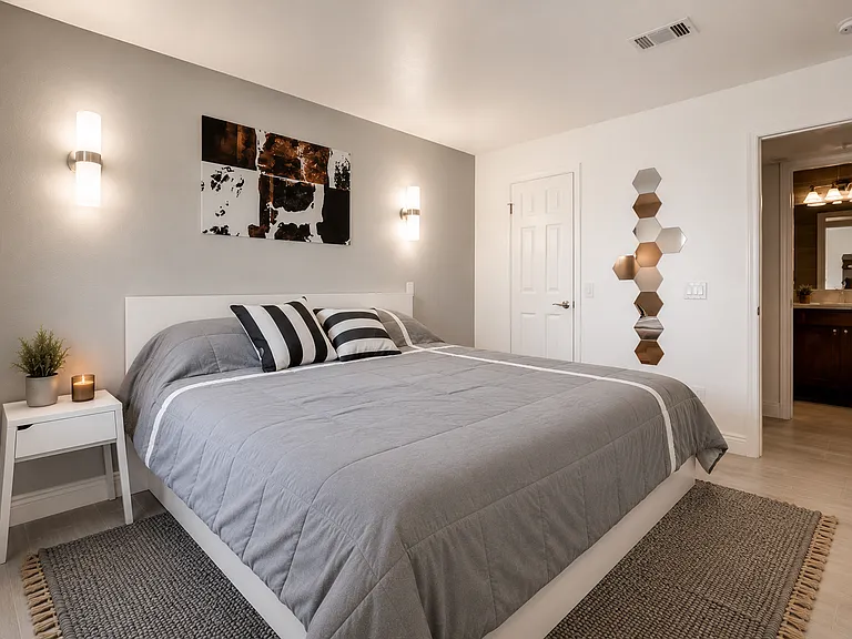 4200 S Valley View Blvd — Photo 33