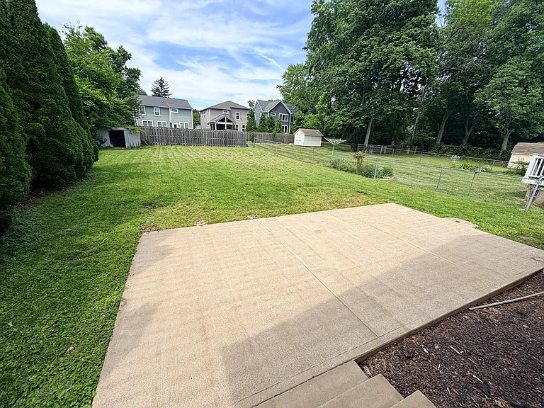 4912 Laurel Ave — Photo 42
