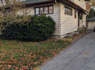 805 Balboa Dr, Champaign, IL 61820