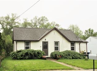 34 Martinview Rd, Bellevue, NE 68005