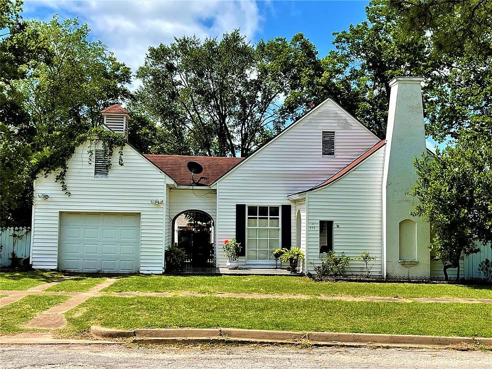 608 Cedar St, Teague, TX 75860 Zillow