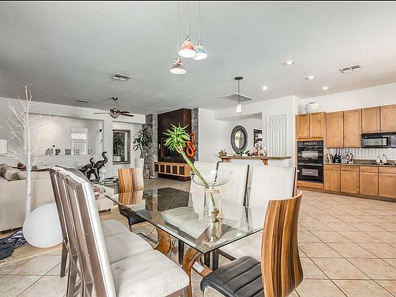 4th image of 28025 N 31st Ave