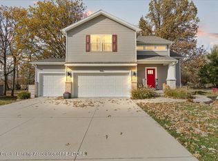 8585 Jacaranda Dr, Dimondale, MI 48821