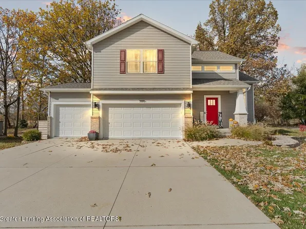 8585 Jacaranda Dr, Dimondale, MI 48821