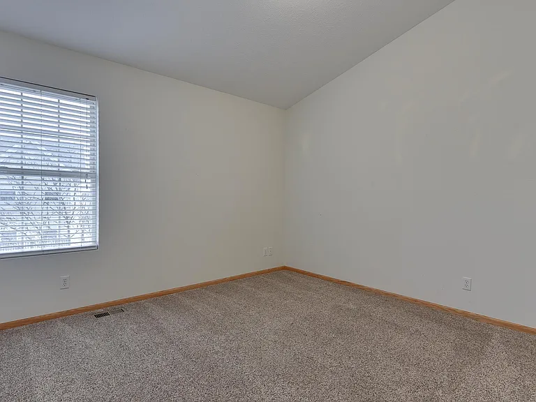 6758 S 181st Ct — Photo 19