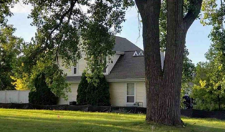 2nd image of 3044 Gates St