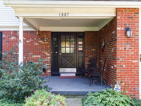 2nd image of 1807 Hillandale Ave