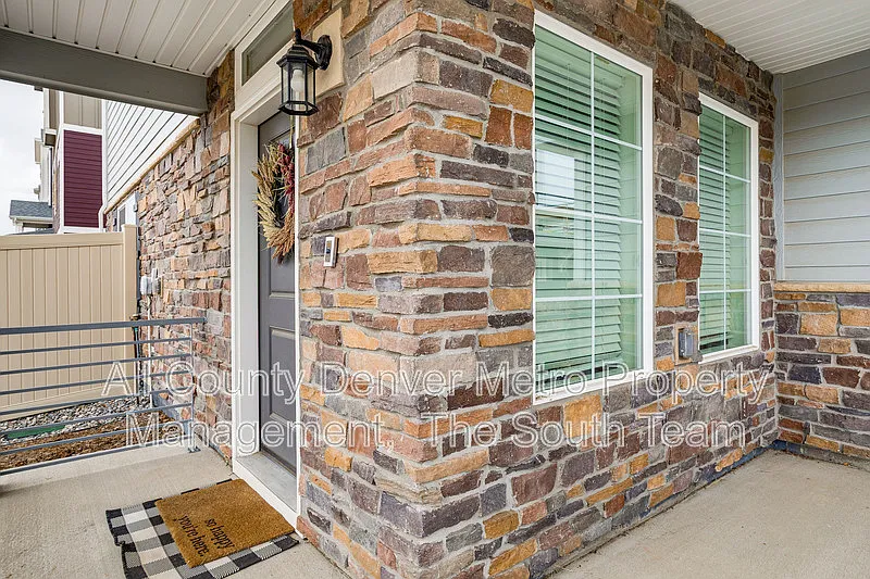 3 bed, 2.5 bath, 2171 sqft, $2,895 — Photo 3