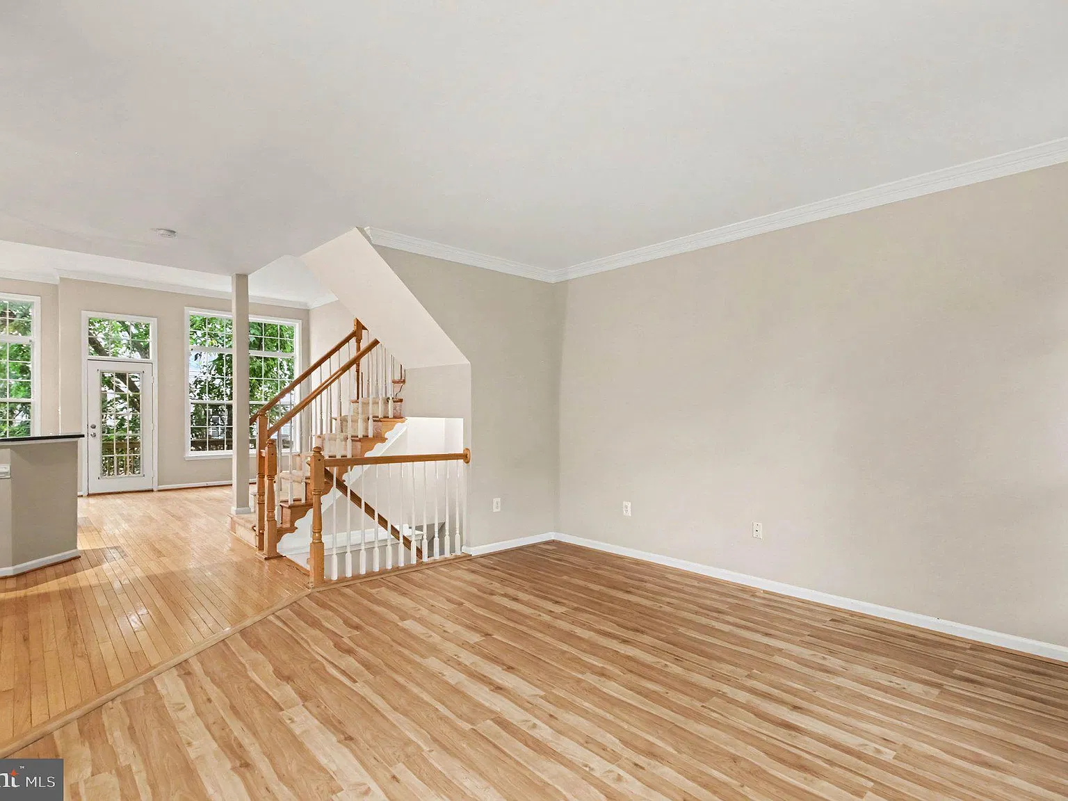 4 bed, 3.5 bath, 2202 sqft, $4,500 — Photo 4
