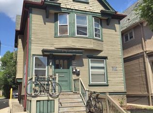 1967 N Farwell Ave, Milwaukee, WI 53202