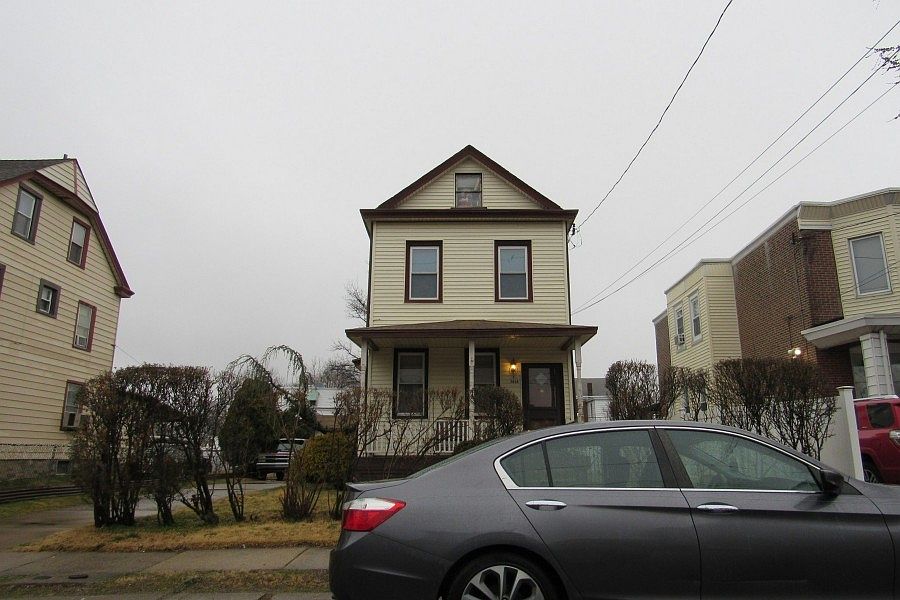 1st image of 7414 Lawndale Ave