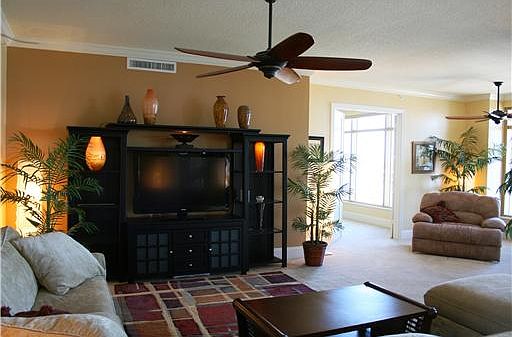 4th image of 11 Baymont St APT 1605