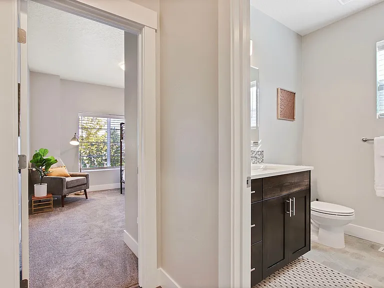 2023 E Oakcrest Dr — Photo 36