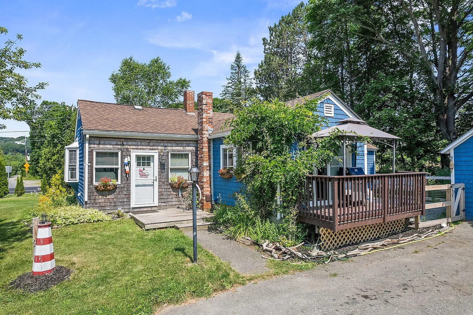 333 Old County Road - 1 — Photo 3