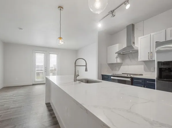 The Lofts at West 7th