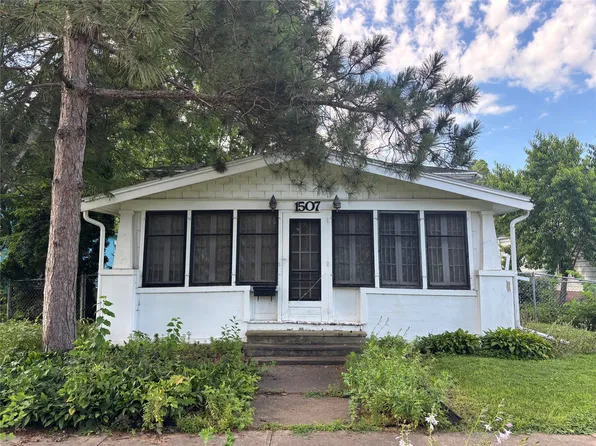 1507 Warford St, Perry, IA 50220