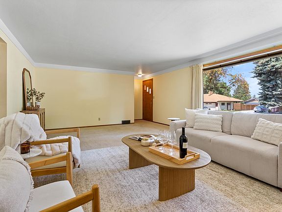 5th image of 3706 E Congress Ave