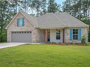 42252 S Falcon Dr, Ponchatoula, LA 70454