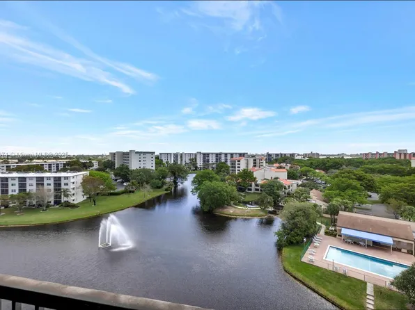 2334 S Cypress Bend Dr APT 501, Pompano Beach, FL 33069