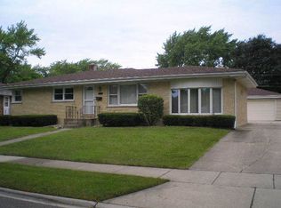 650 Ronald Ave, Addison, IL 60101