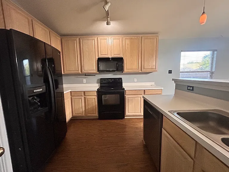 1528 Silver Spur Dr — Photo 11