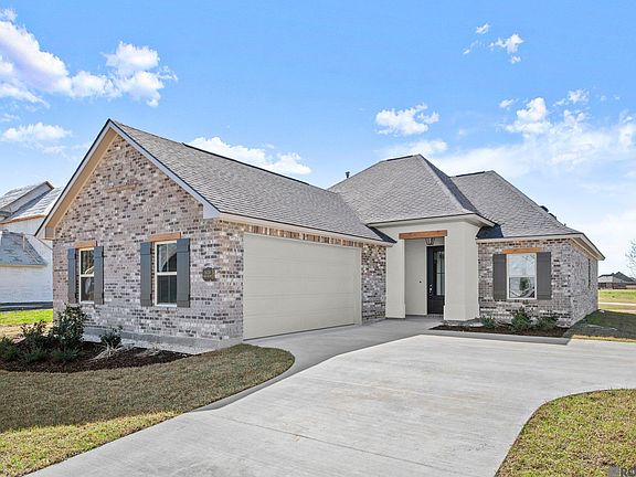 3rd image of 13237 Belle Reine Dr