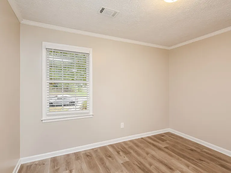 3881 Wintergreen Ct — Photo 16